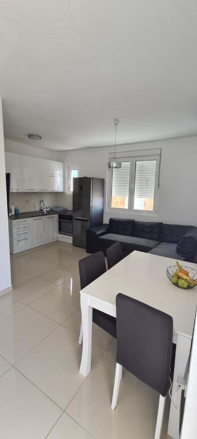 Guest House Ugljevarevic بودفا المظهر الخارجي الصورة