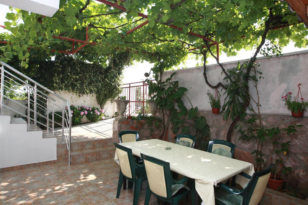 Guest House Ugljevarevic بودفا الغرفة الصورة