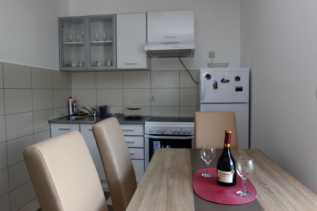 Guest House Ugljevarevic بودفا المظهر الخارجي الصورة