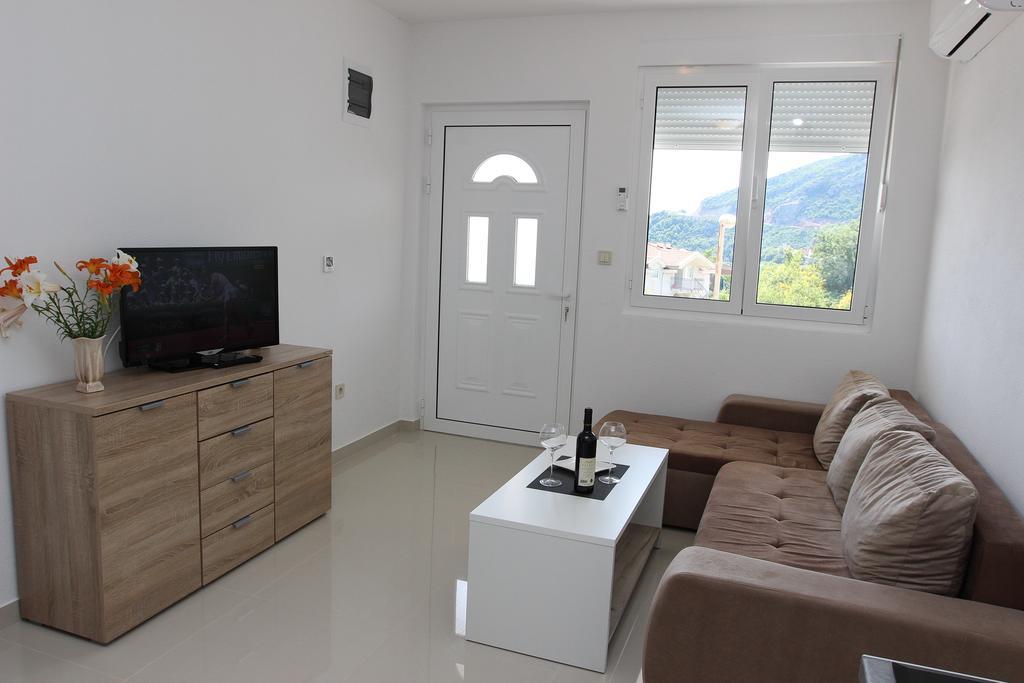 Guest House Ugljevarevic بودفا المظهر الخارجي الصورة