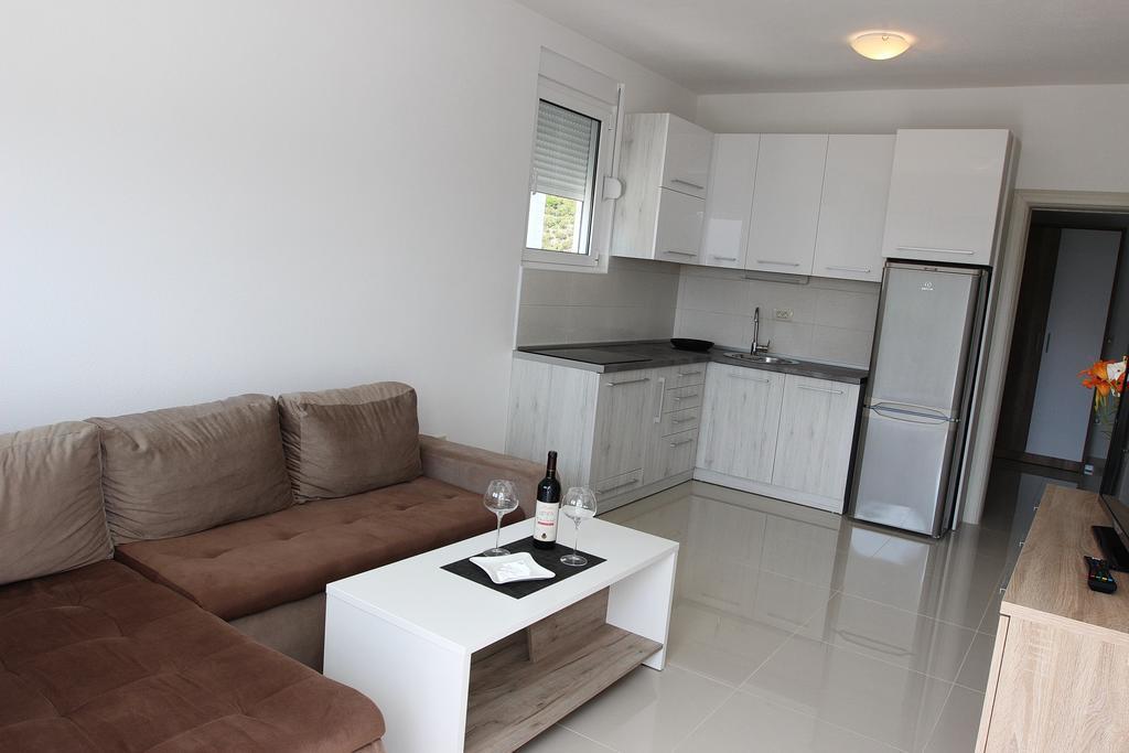 Guest House Ugljevarevic بودفا المظهر الخارجي الصورة