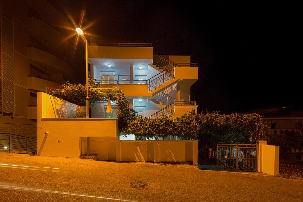 Guest House Ugljevarevic بودفا المظهر الخارجي الصورة