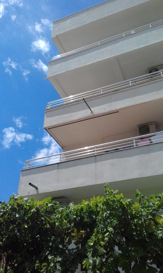 Guest House Ugljevarevic بودفا المظهر الخارجي الصورة
